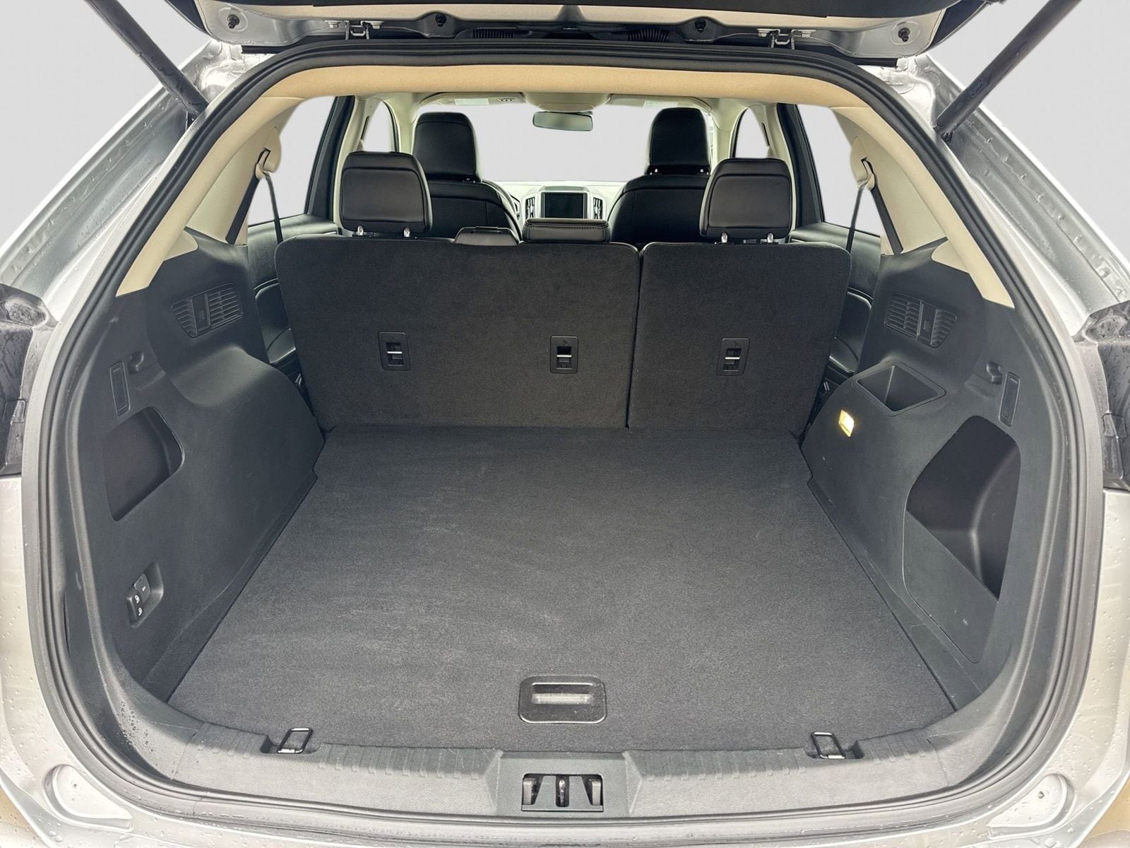 Thumbnail: 2023 Ford Edge - 36