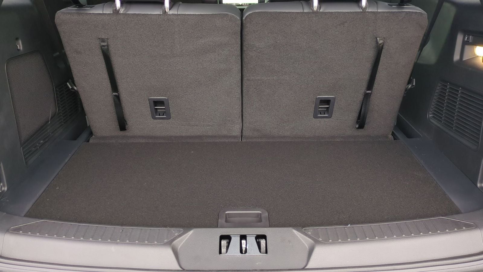 Thumbnail: 2026 Ford Explorer - 36