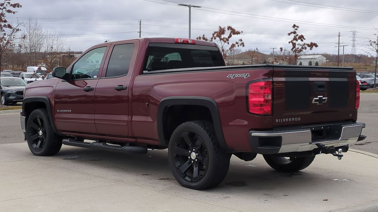 2015 Chevrolet Silverado 1500 LT photo 3