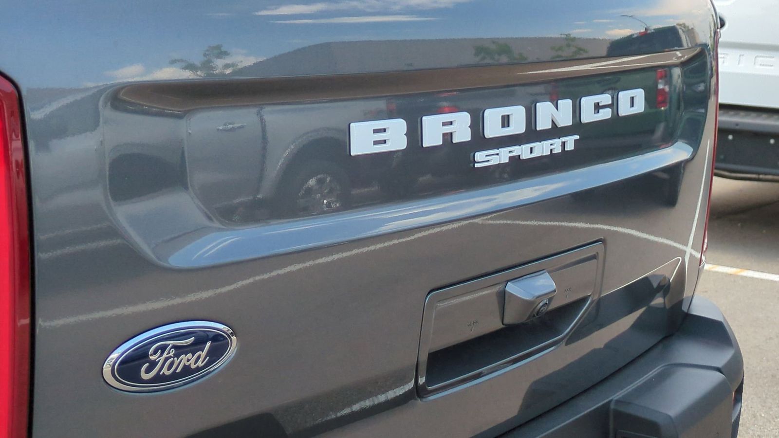 Thumbnail: 2025 Ford Bronco Sport - 19