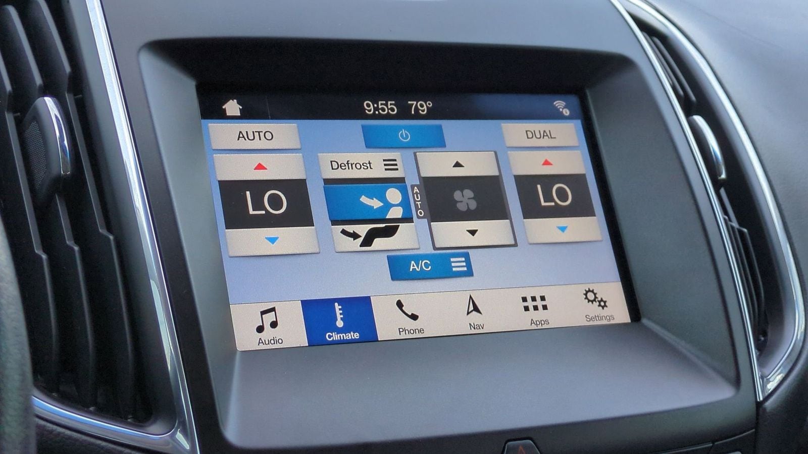 Thumbnail: 2017 Ford Edge - 33