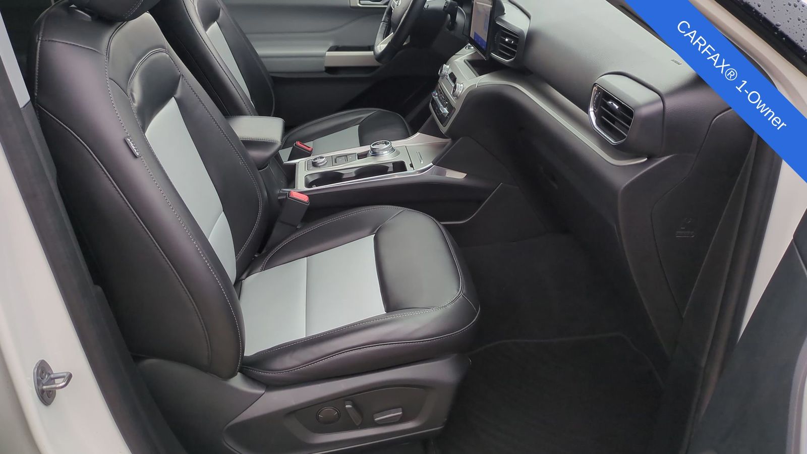 Thumbnail: 2022 Ford Explorer - 25