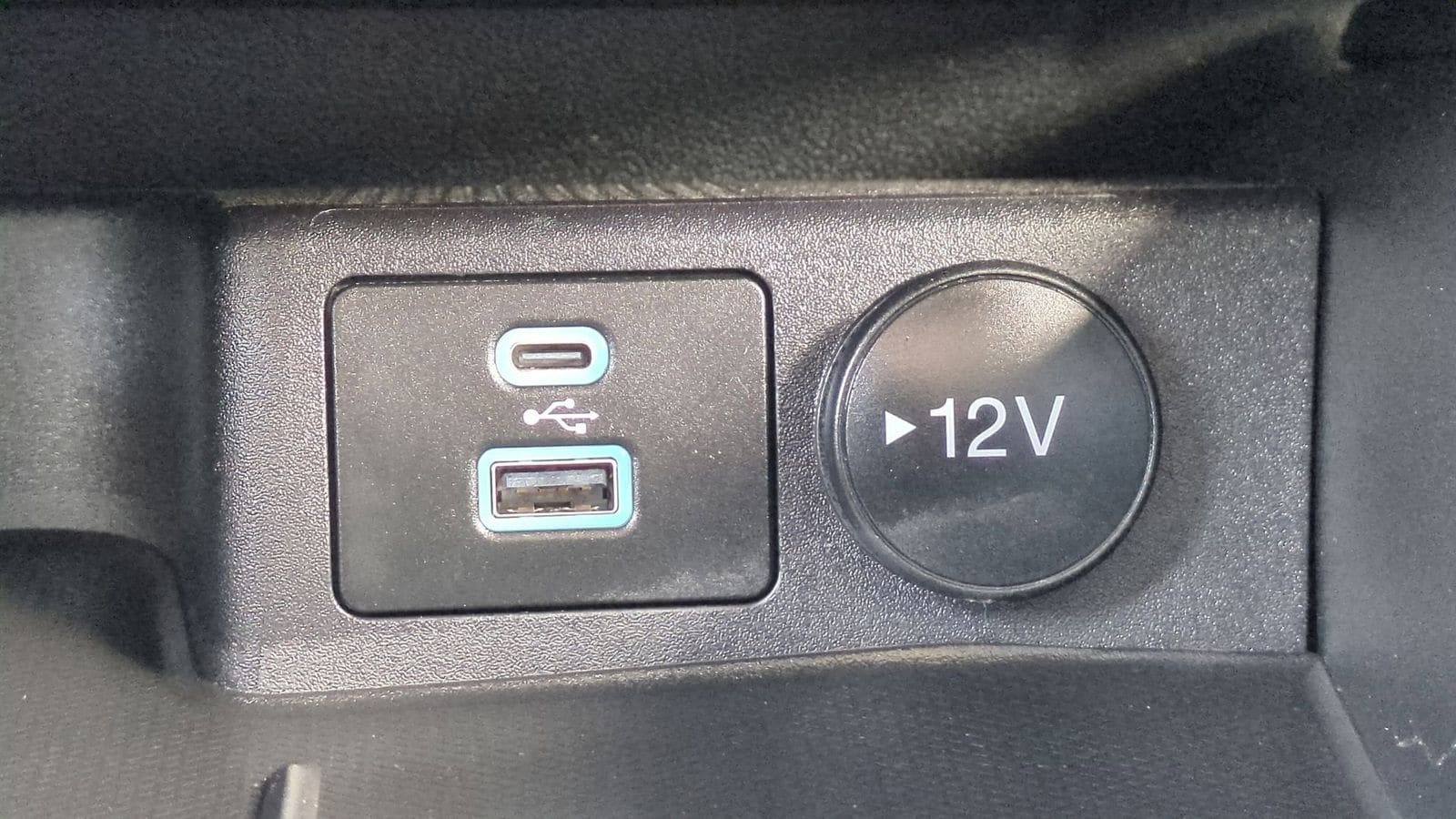 Thumbnail: 2023 Ford Escape - 32