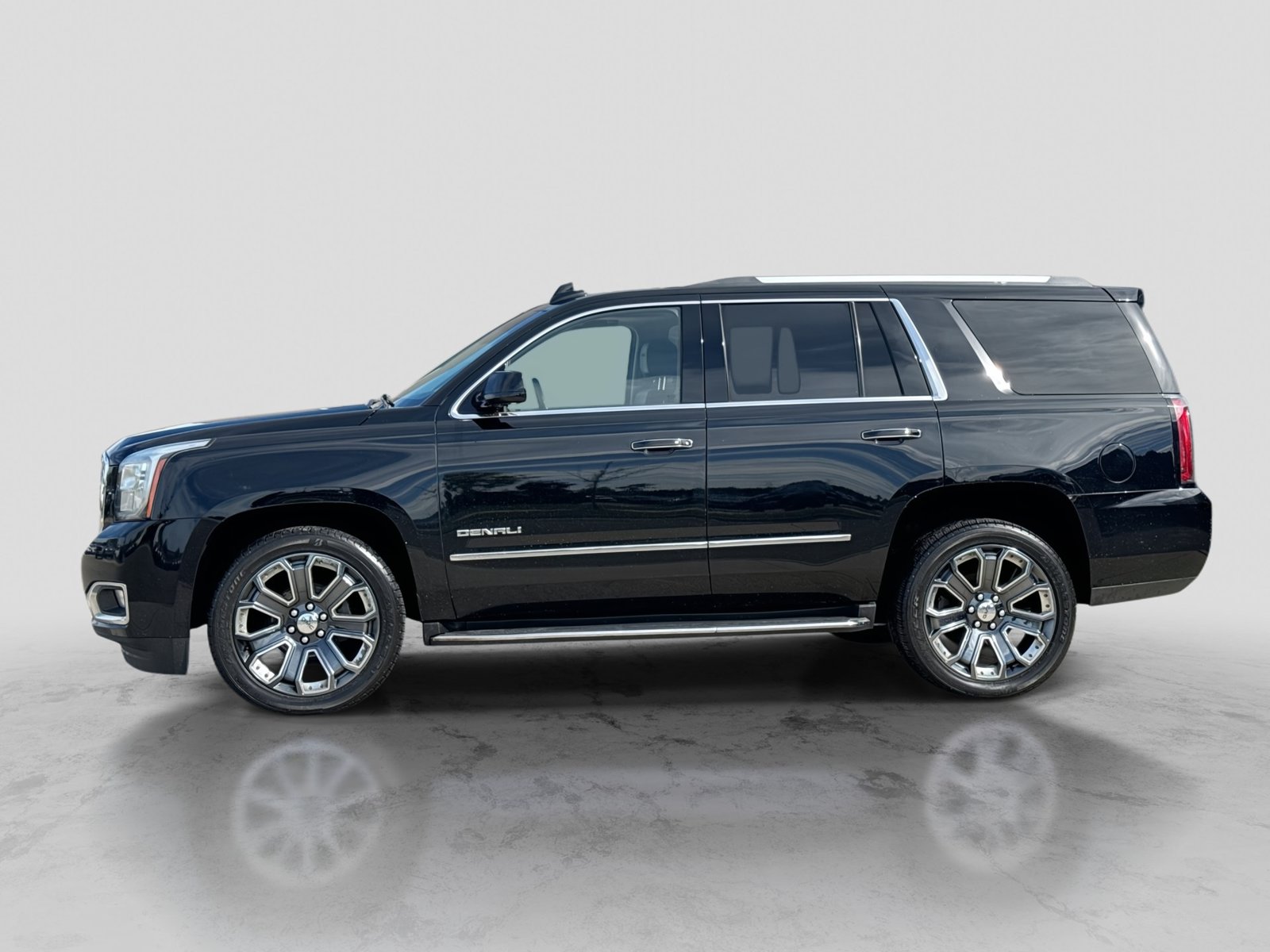 Used 2017 GMC Yukon Denali SUV