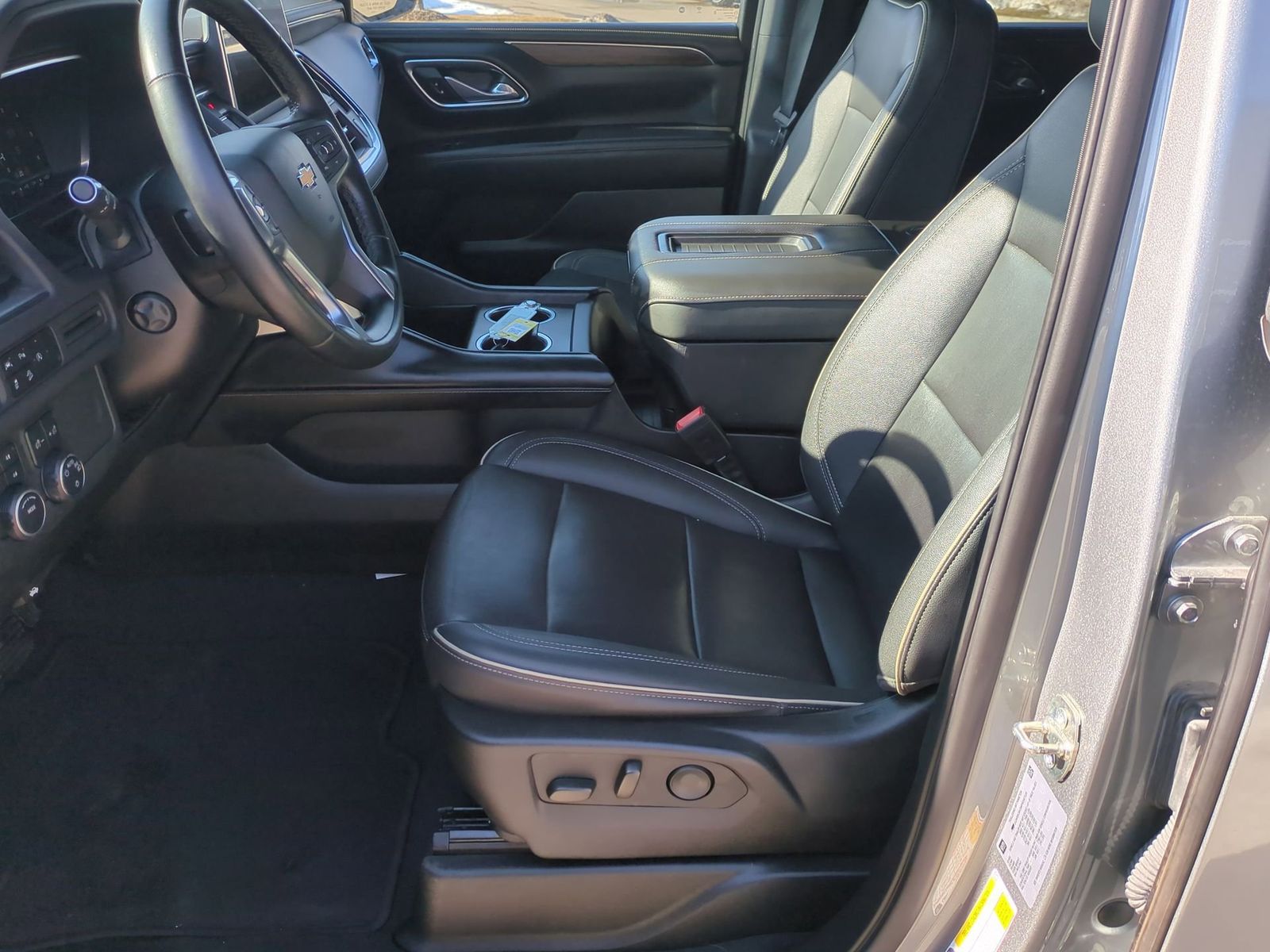 Thumbnail: 2023 Chevrolet Tahoe - 19