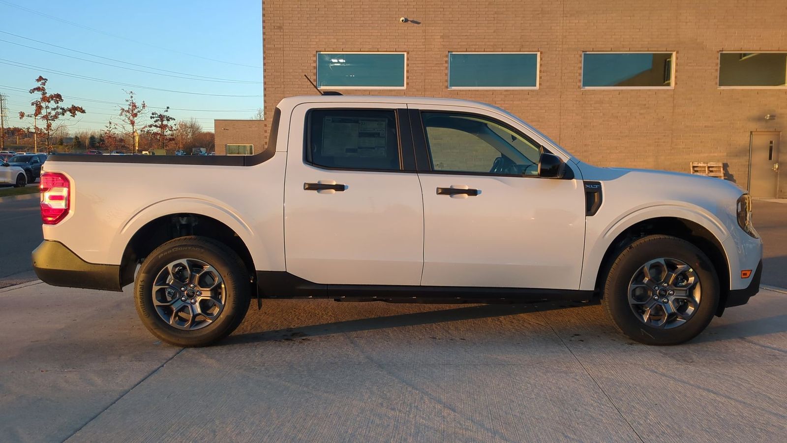 Thumbnail: 2025 Ford Maverick - 7