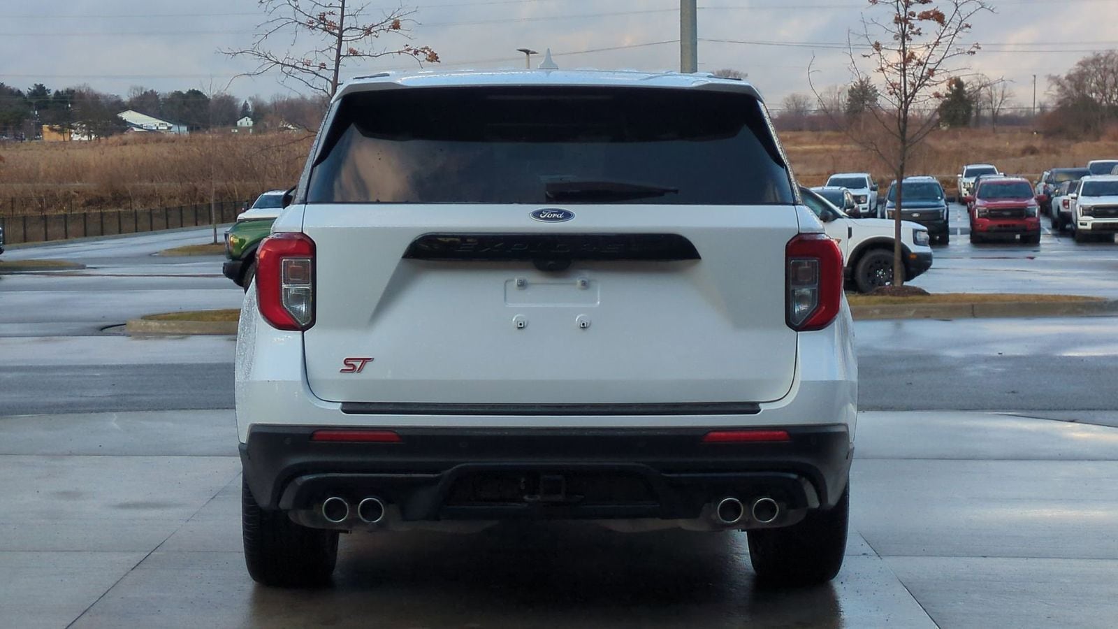 Thumbnail: 2022 Ford Explorer - 7