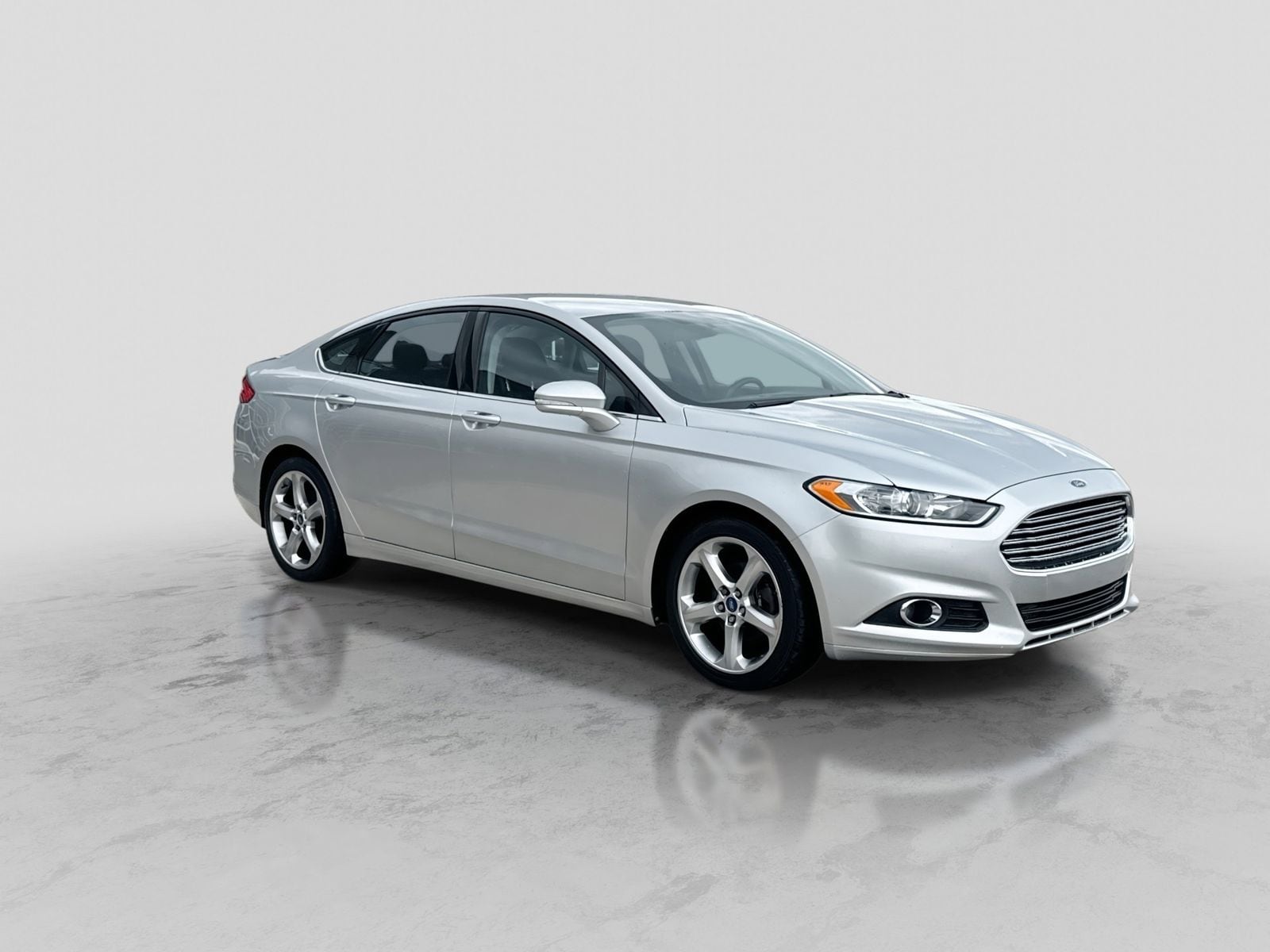 Thumbnail: 2013 Ford Fusion - 10