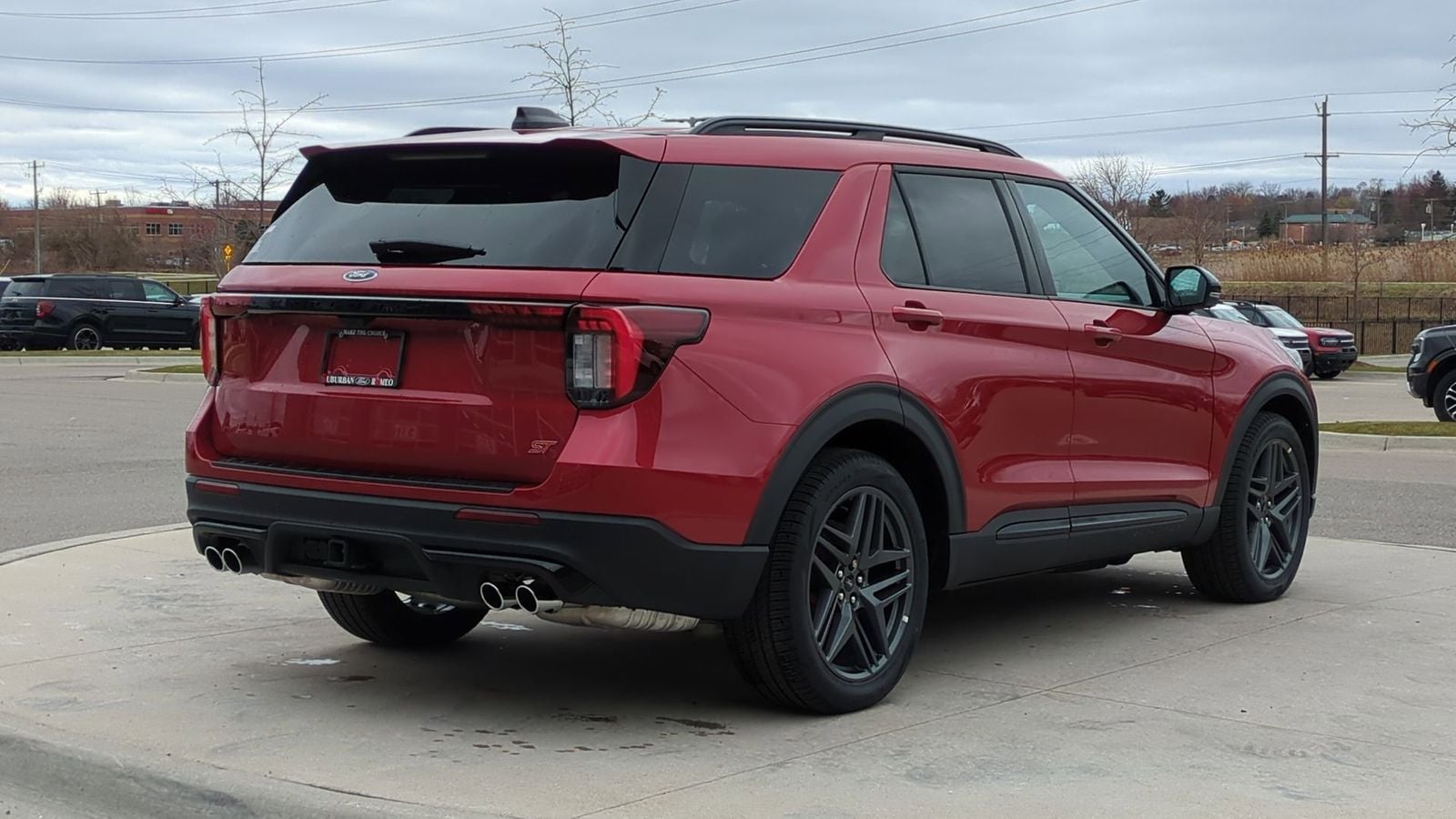 2025 Ford Explorer ST 6