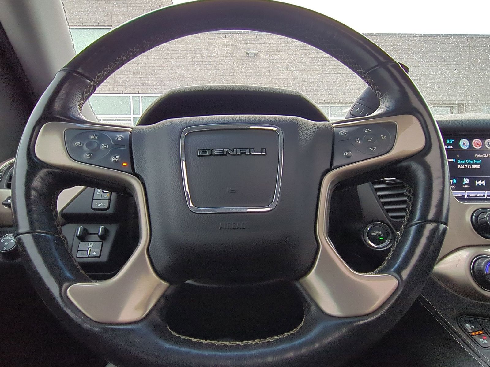 Thumbnail: 2017 GMC Yukon XL - 30