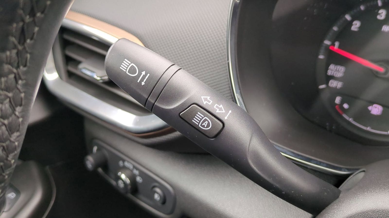 Thumbnail: 2023 Chevrolet TrailBlazer - 27