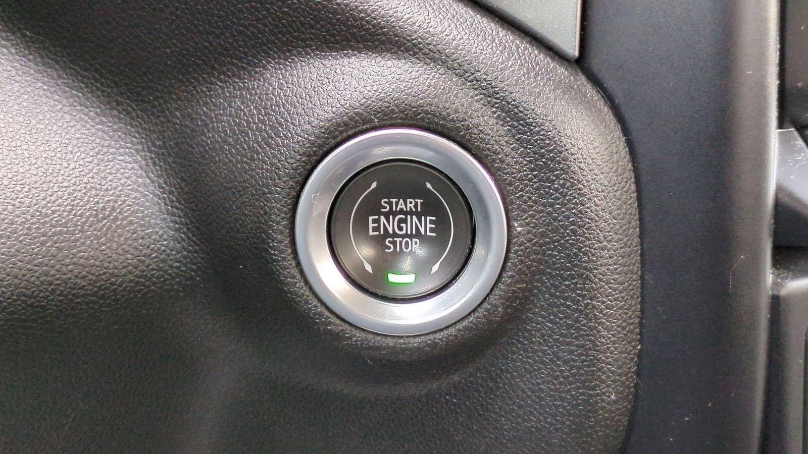 2020 Chevrolet Silverado 1500 RST 29
