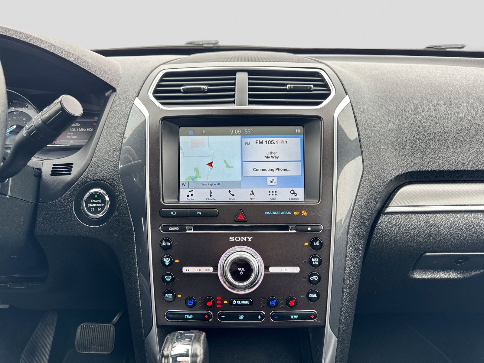 Thumbnail: 2018 Ford Explorer - 29