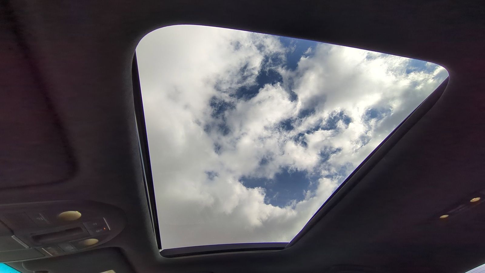 Thumbnail: 2019 Genesis G70 - 19