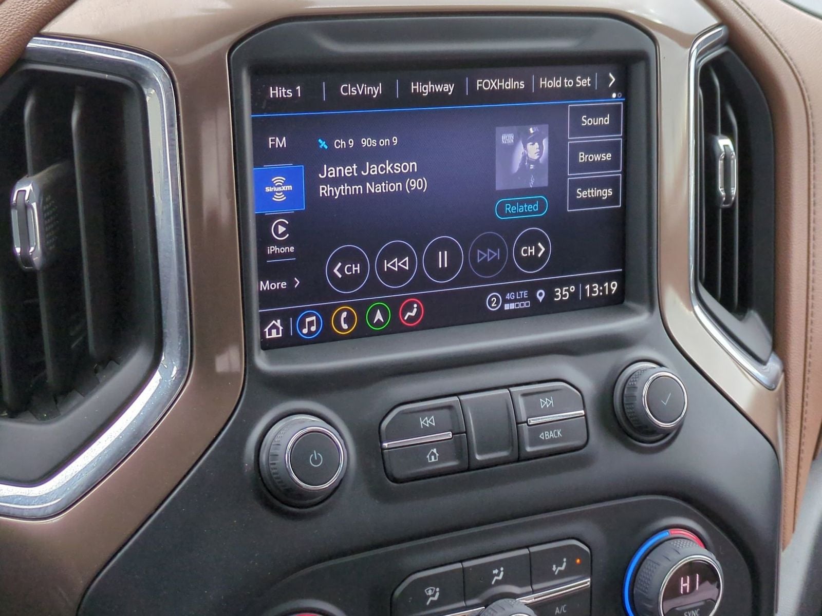 Thumbnail: 2023 Chevrolet Silverado 2500 - 35