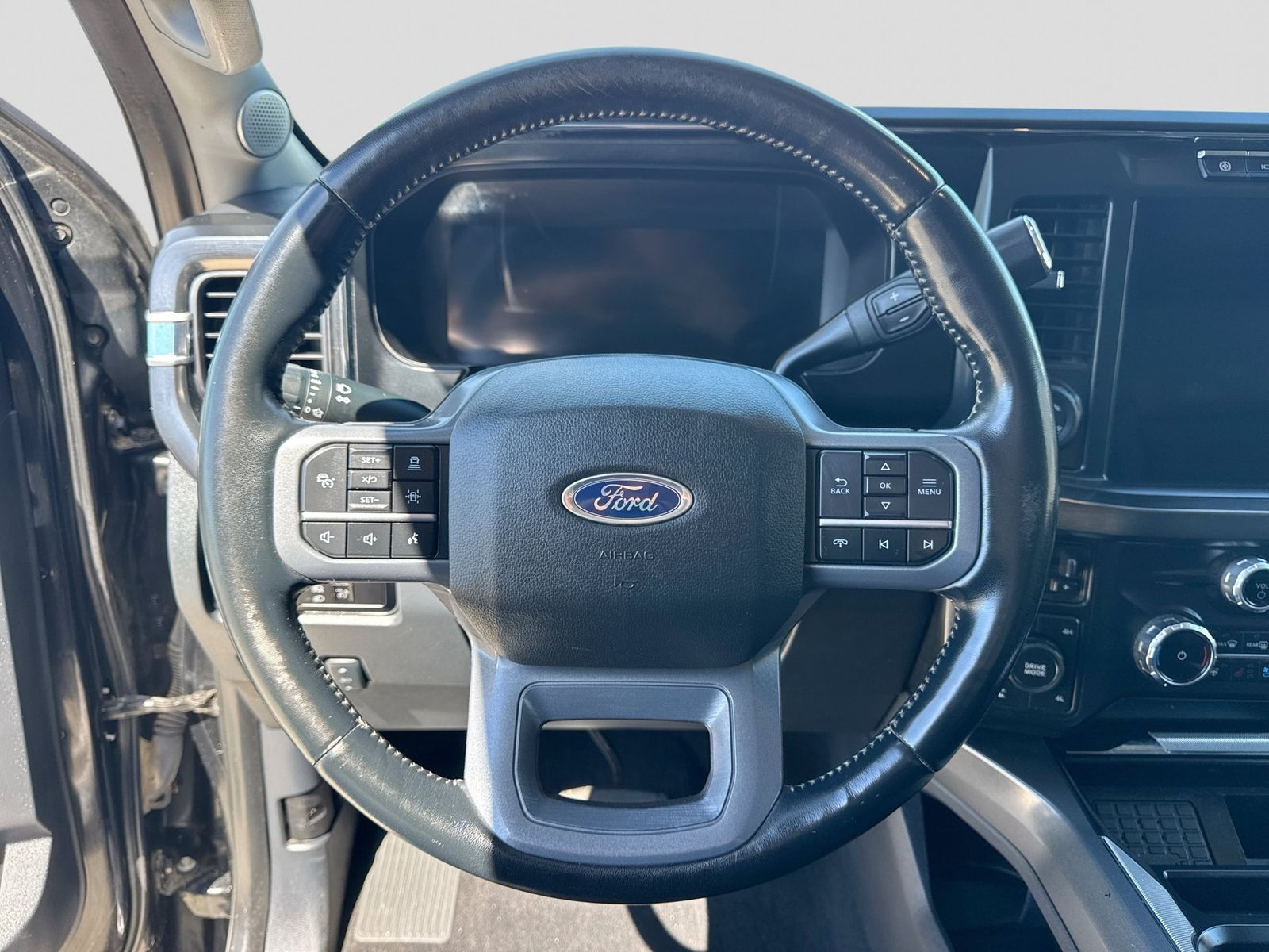 Thumbnail: 2023 Ford F-350 - 27