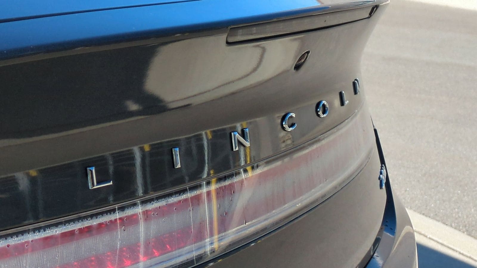 Thumbnail: 2020 Lincoln MKZ - 12