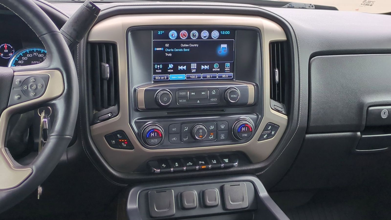 Thumbnail: 2017 GMC Sierra 3500 - 30