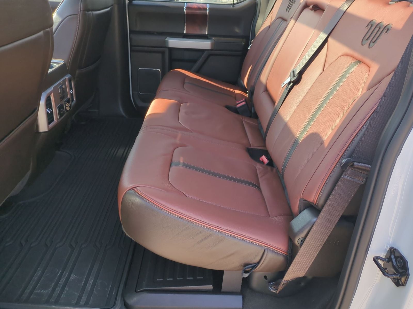 Thumbnail: 2022 Ford F-450 - 26