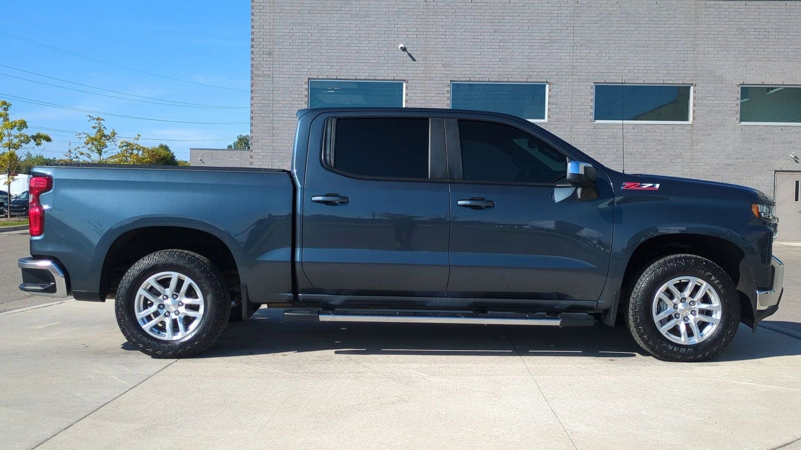 Thumbnail: 2020 Chevrolet Silverado 1500 - 8