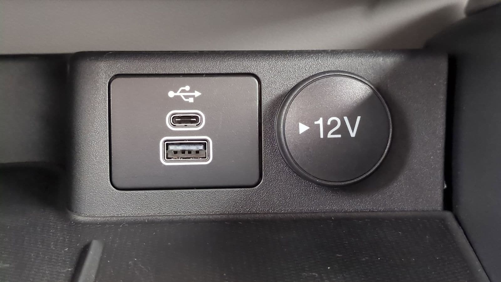 Thumbnail: 2025 Ford Escape - 31