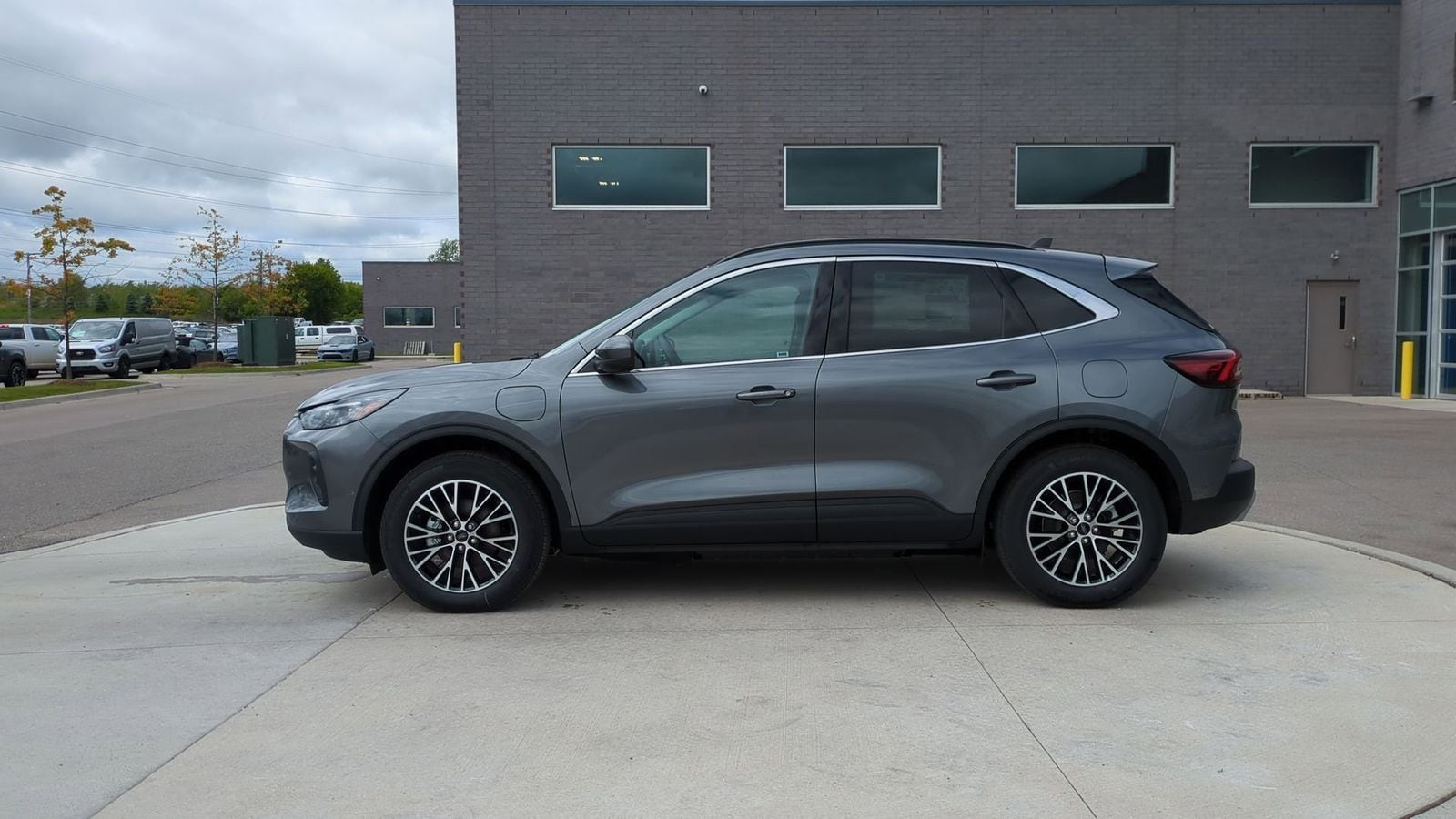 Thumbnail: 2024 Ford Escape - 2