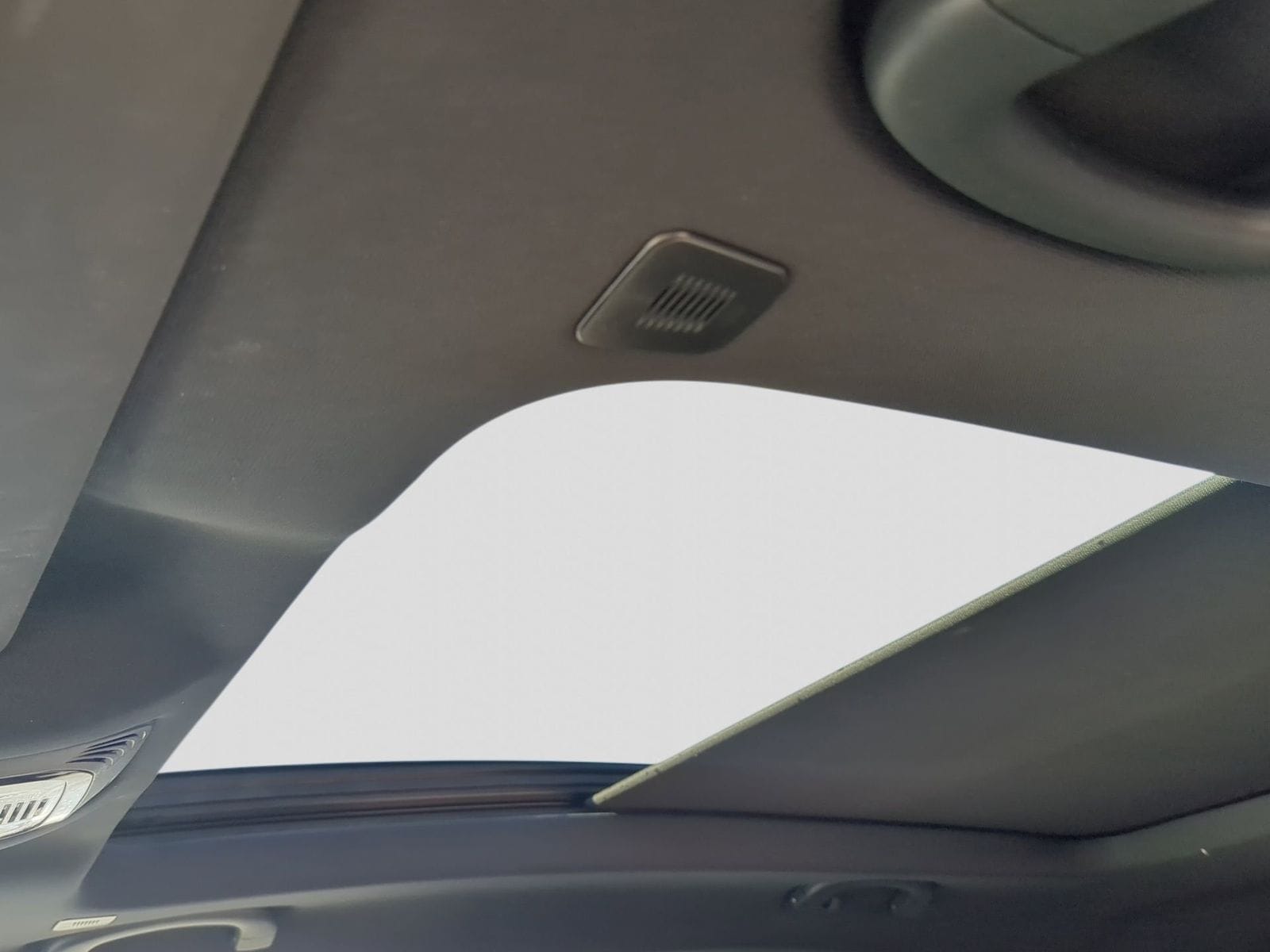 Thumbnail: 2023 Alfa Romeo Stelvio - 23