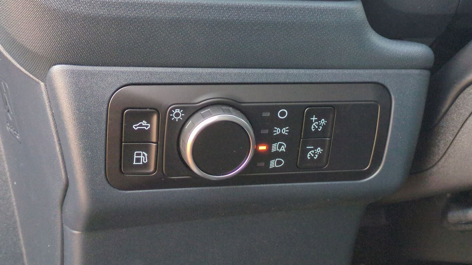 Thumbnail: 2025 Ford Maverick - 15