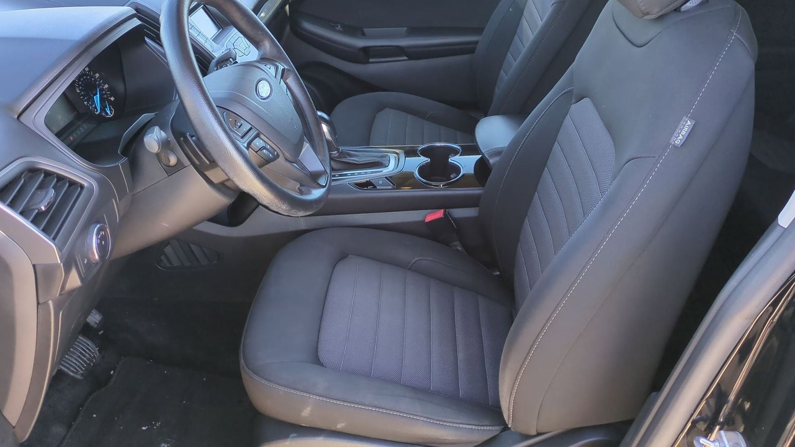 Thumbnail: 2018 Ford Edge - 14