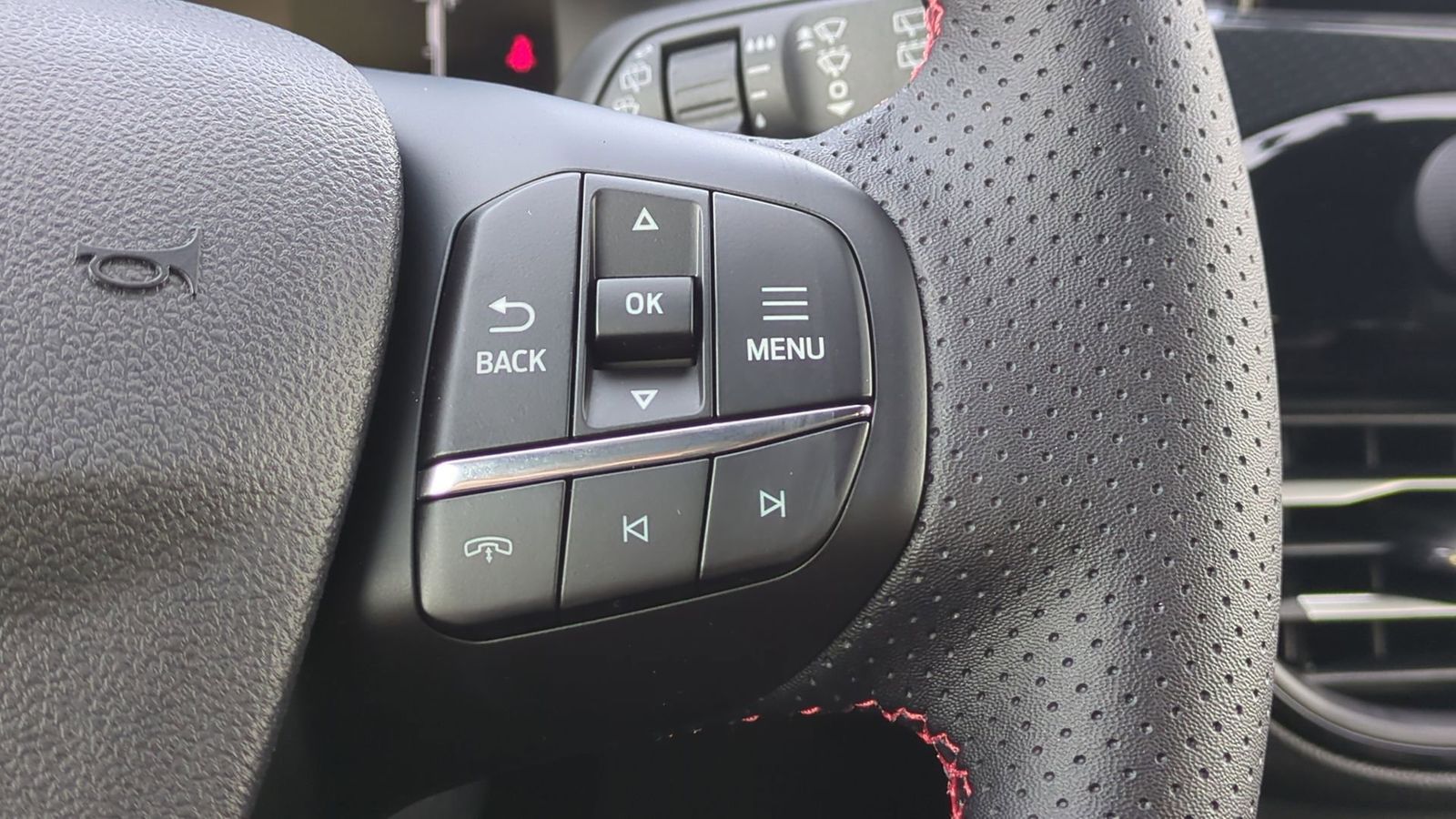 Thumbnail: 2025 Ford Escape - 23