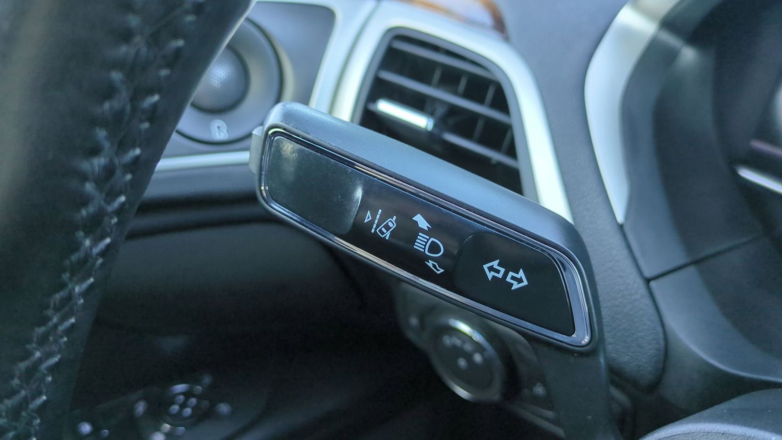 Thumbnail: 2020 Lincoln MKZ - 29