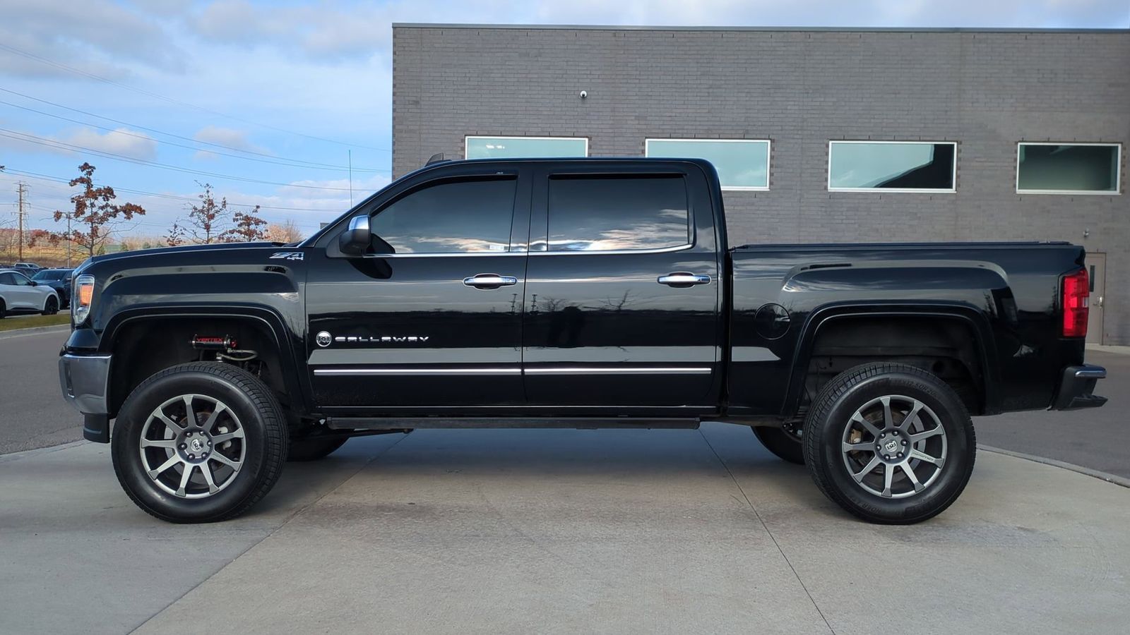 2015 Gmc Sierra 1500 SLT photo 2