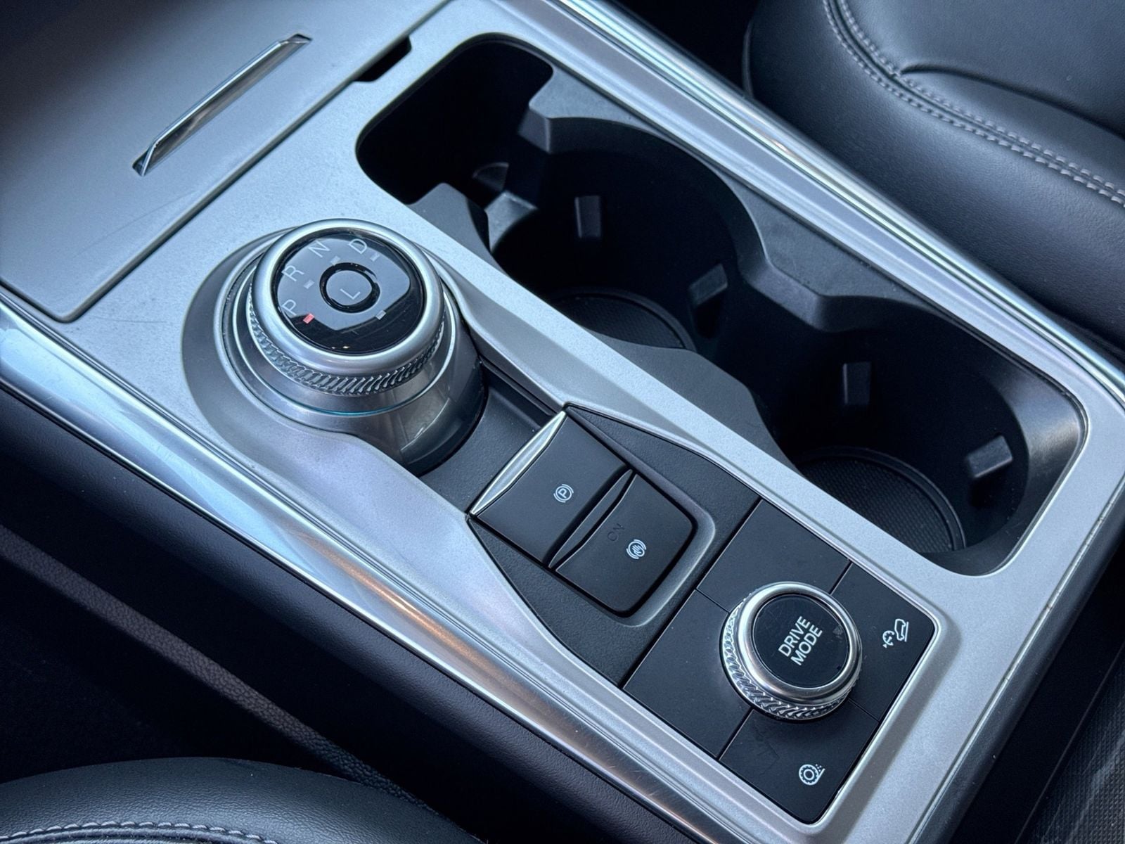 Thumbnail: 2023 Ford Explorer - 35