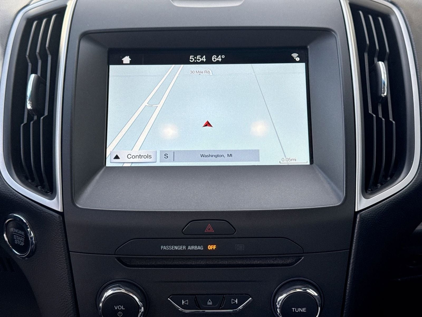 Thumbnail: 2017 Ford Edge - 29