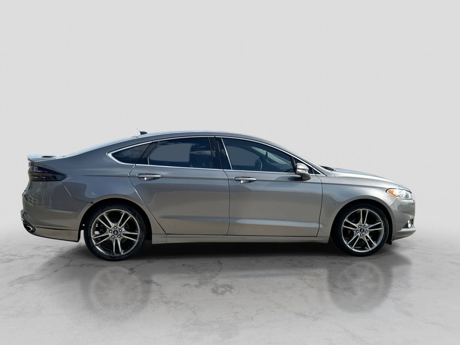 Thumbnail: 2013 Ford Fusion - 6