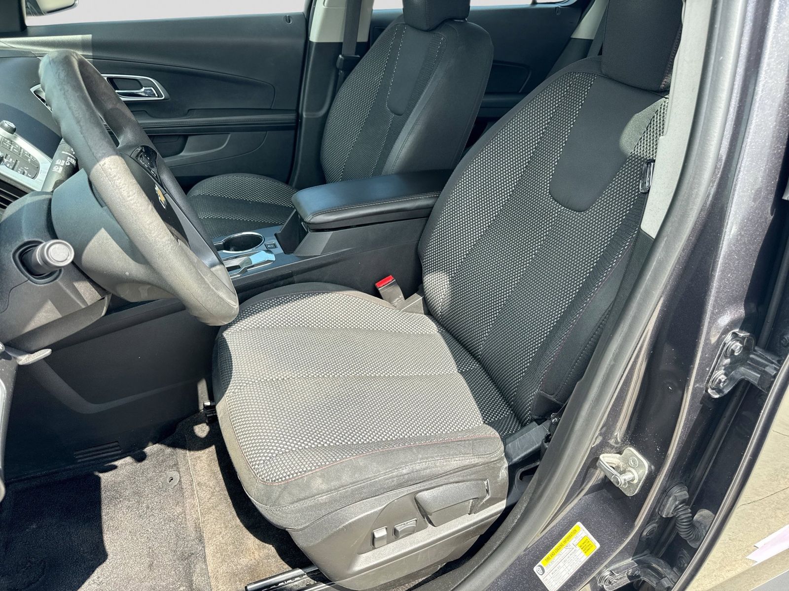 Thumbnail: 2016 Chevrolet Equinox - 16
