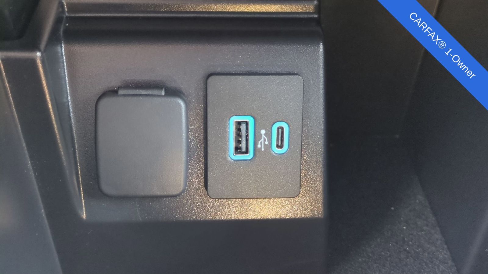 Thumbnail: 2023 Ford Explorer - 33