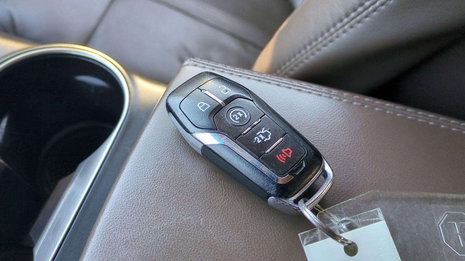 Thumbnail: 2016 Lincoln MKX - 41