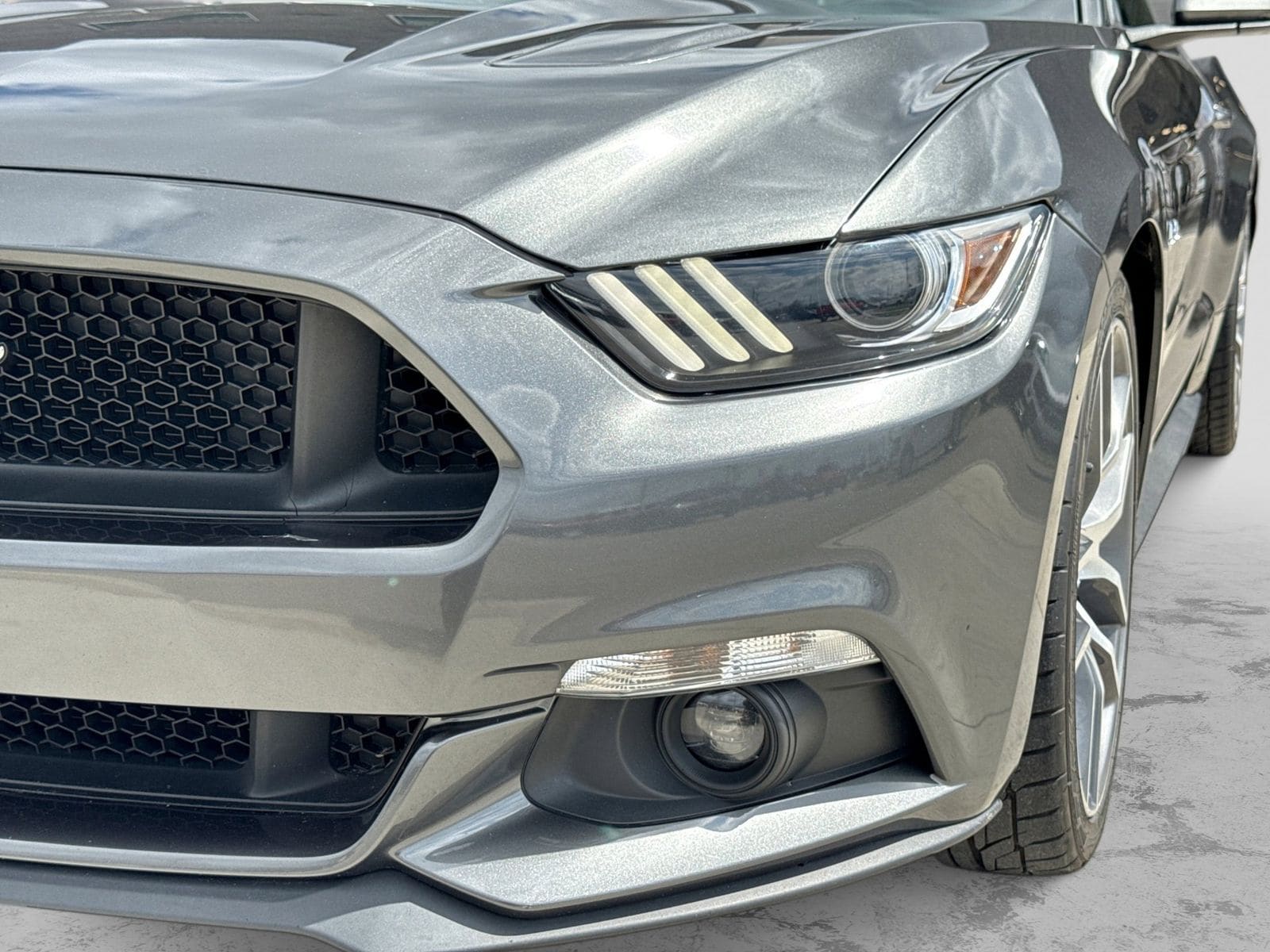 Thumbnail: 2015 Ford Mustang - 8