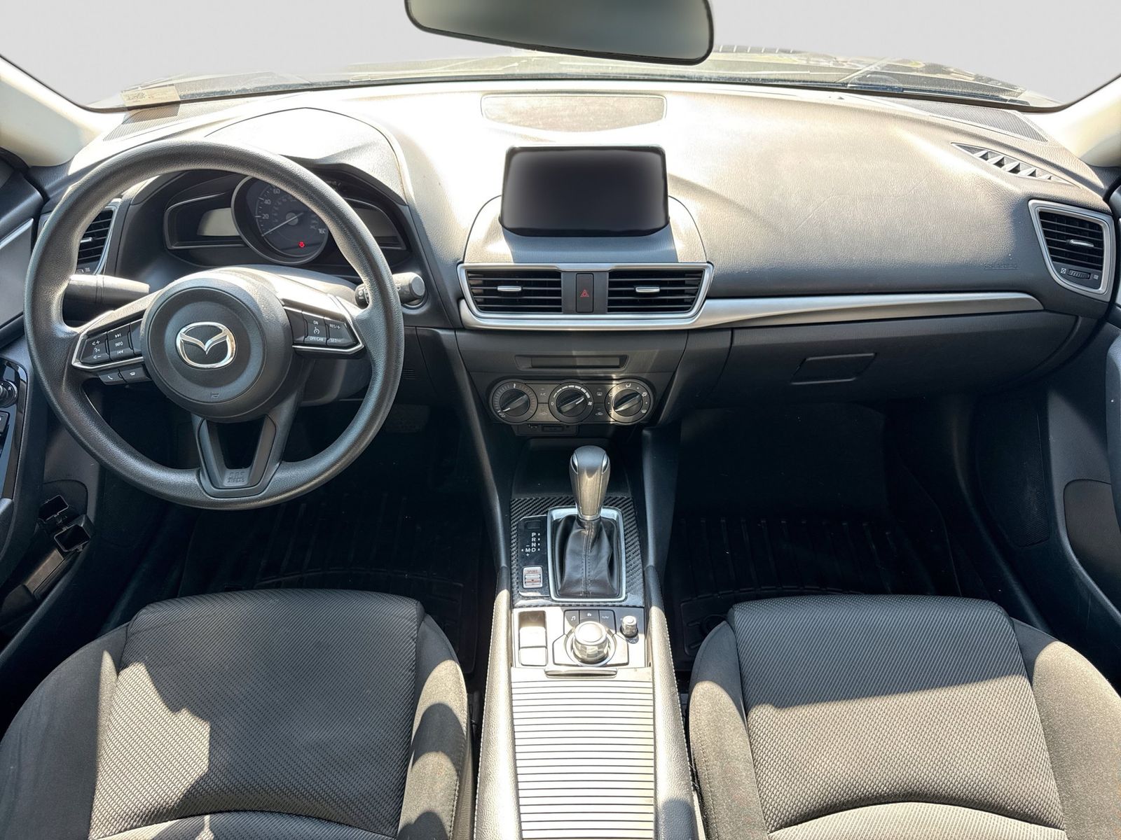 Thumbnail: 2018 Mazda Mazda3 - 17