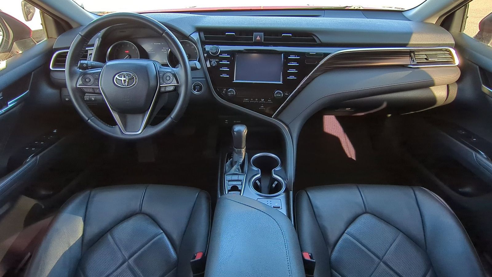 Thumbnail: 2018 Toyota Camry - 13