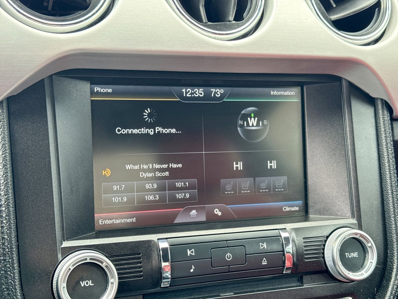 Thumbnail: 2015 Ford Mustang - 26