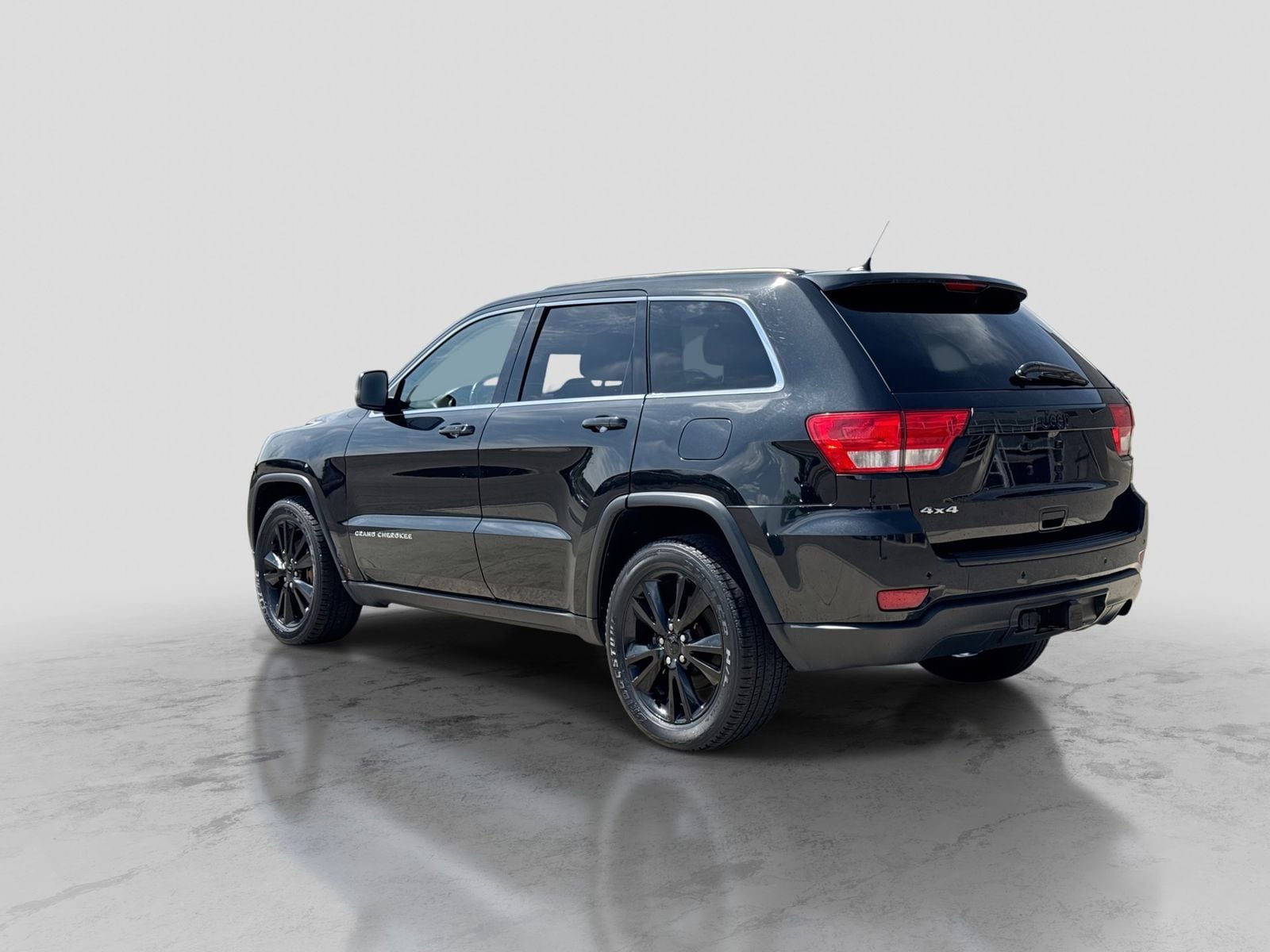 Thumbnail: 2012 Jeep Grand Cherokee - 4