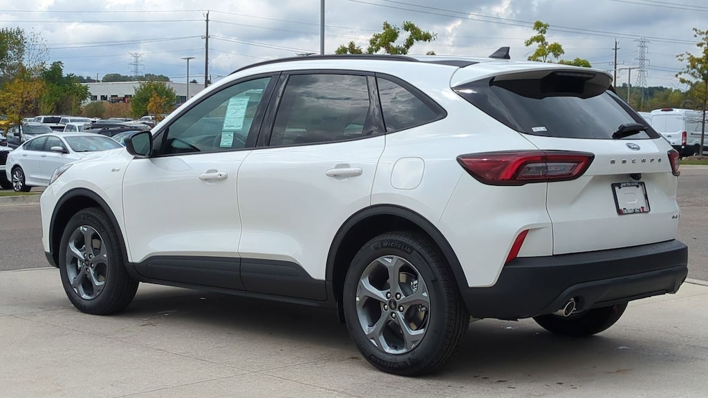 New 2025 Ford Escape ST-Line SUV