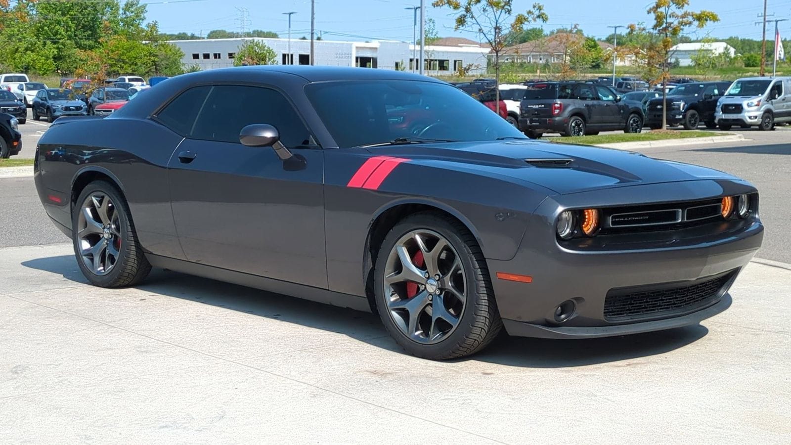 Thumbnail: 2015 Dodge Challenger - 9