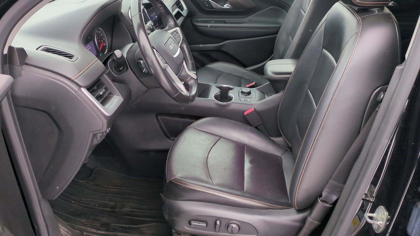 Thumbnail: 2020 GMC Terrain - 17