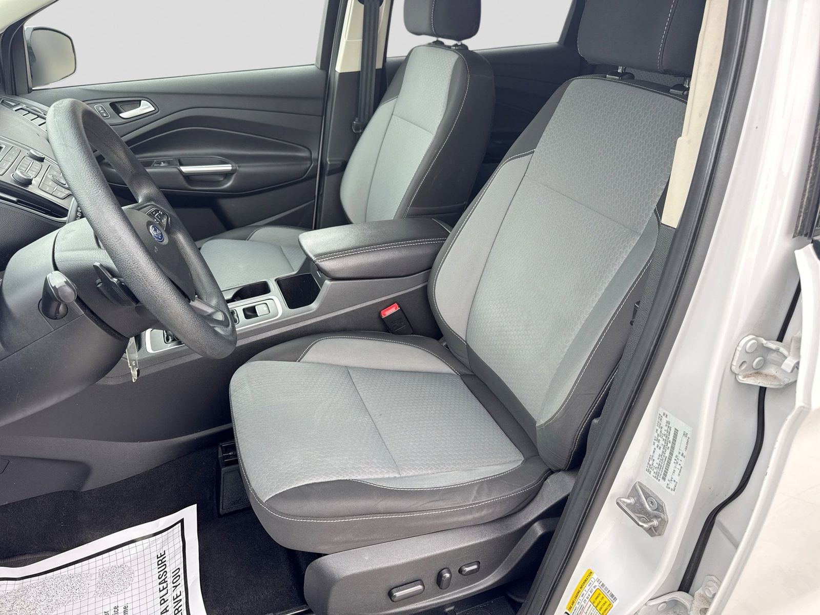 Thumbnail: 2017 Ford Escape - 16