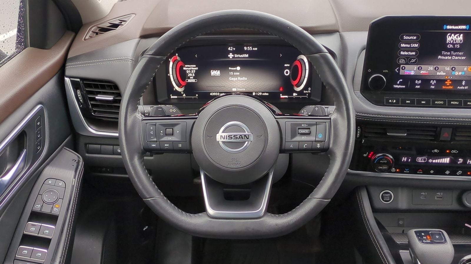 2021 Nissan Rogue Platinum 24