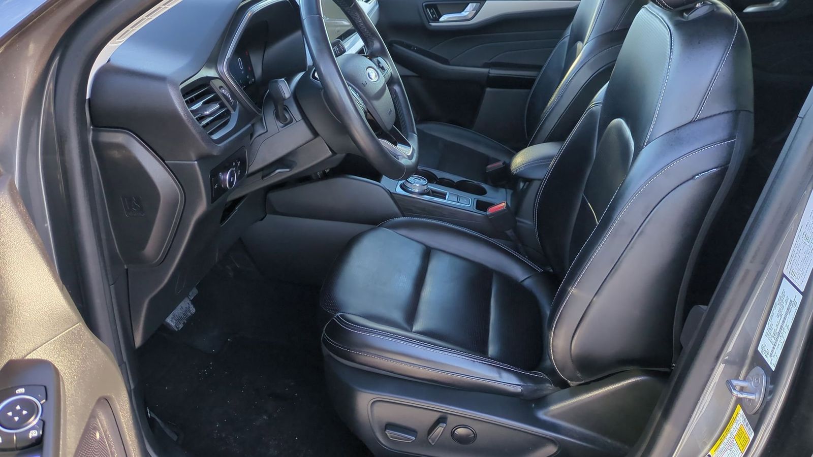 Thumbnail: 2023 Ford Escape - 15