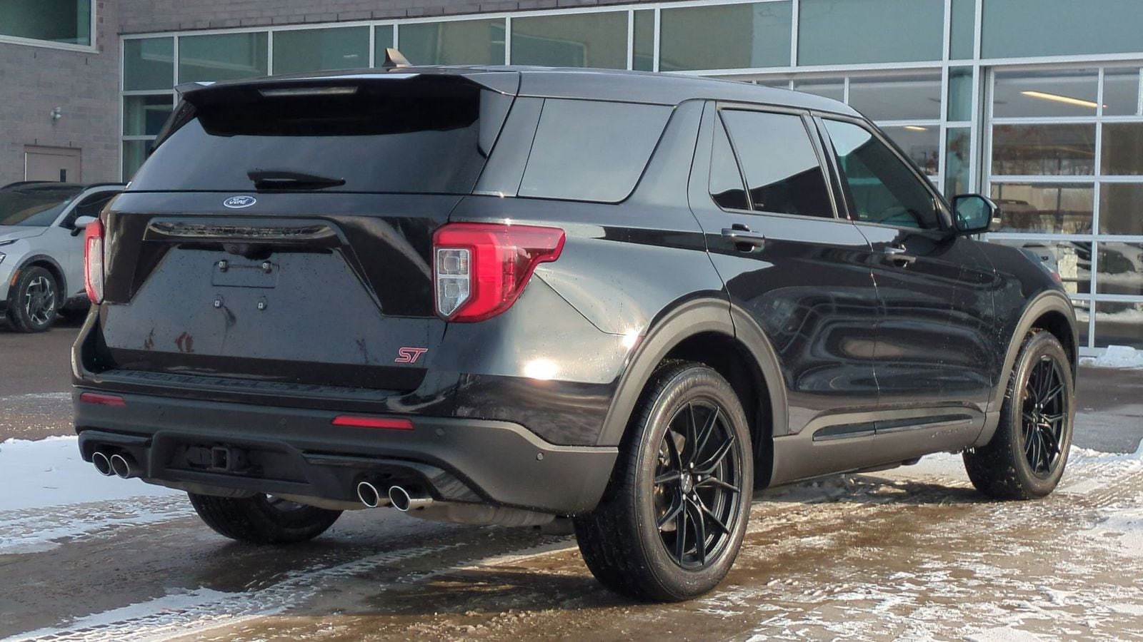 Thumbnail: 2021 Ford Explorer - 7